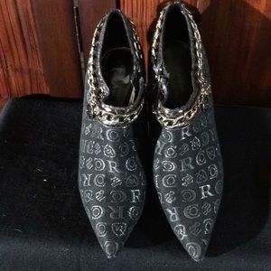 Roca Ware Heels Silver Trim With Zipper on Side